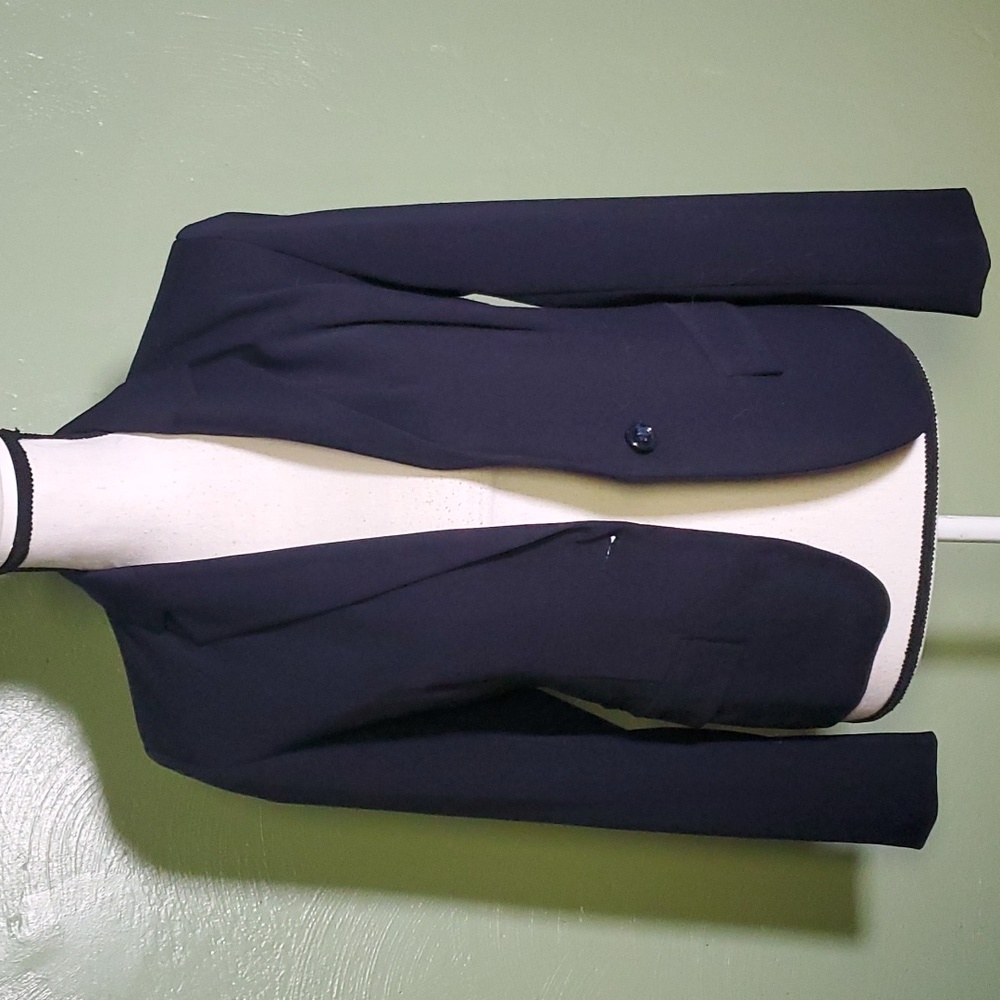 Merona size 2 single button blazer in navy
